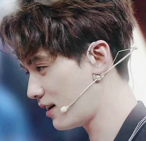 4个徐正曦中乱入一个朱一龙,3秒钟能找出来,你