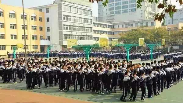 太原中小学最美校服大比拼！网红爆款竟是它！