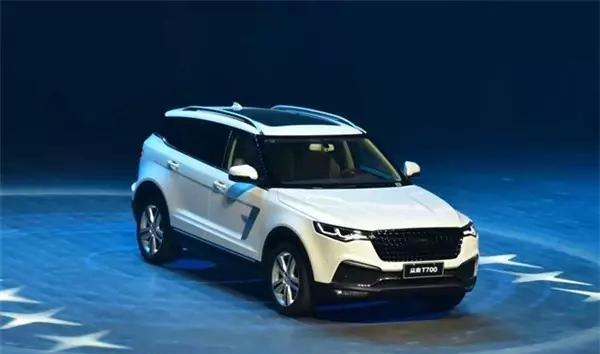 众泰T700正式上市 配置奢华空间足