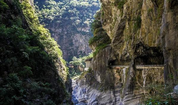十个中国最美的峡谷! 其中一个打脸美国克罗拉