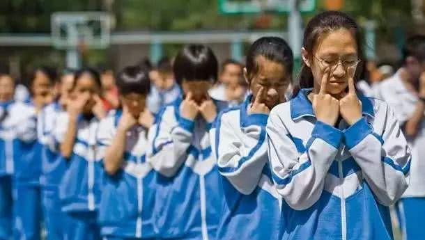 太原中小学最美校服大比拼！网红爆款竟是它！