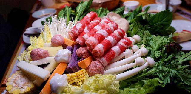 在柳州,为了吃上这家椰妹椰子鸡,多少人跨越整