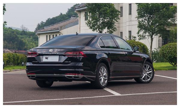 大众辉昂也是拼了 上市两年直降8万 如今比BBA更具性价比！