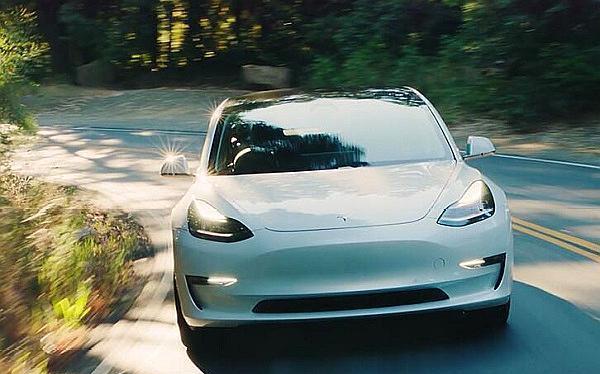 2021特斯拉落地价model3,特斯拉落地价model3 特斯拉model3即将成为国产电动霸主?网友:这话说的有点大了