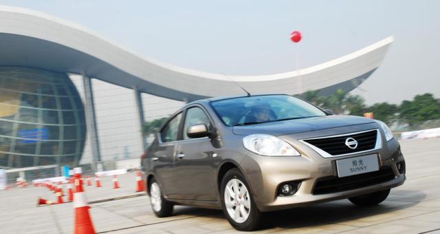 曾卖18万的它现只要6万，堪称开不坏，小编是深有体会