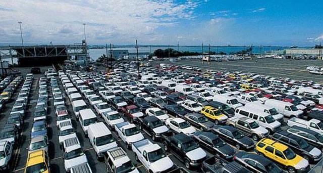 库存停满仓库，降价照旧卖不动，消费者在观望，4S店却想哭了！