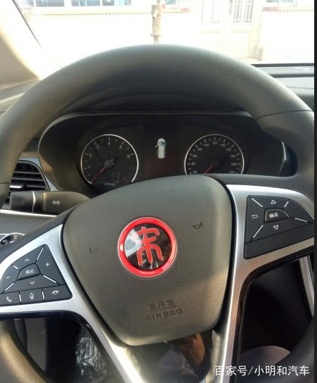 宋max的优势在哪？它的动力弱不弱？车主1万公里后说了这几点