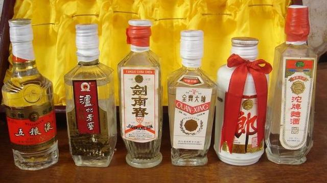 五粮液和泸州老窖的gdp_中国5种主要浓香型白酒,差别化比较 你能分清优劣吗