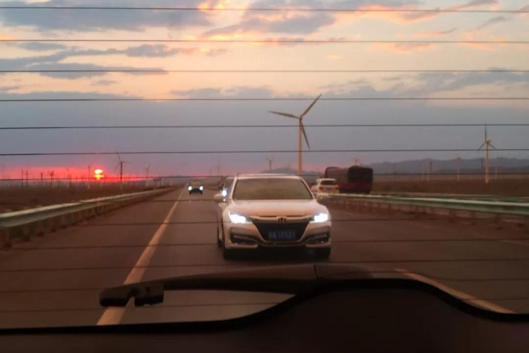 看见美景的我们，疯起来连自己都不认识！