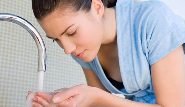 鼻翼常常挤出白色颗粒? 螨虫在作怪, 三招教你