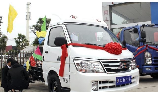 脱了马甲我也认识你，金杯车头装个货箱也能当货车