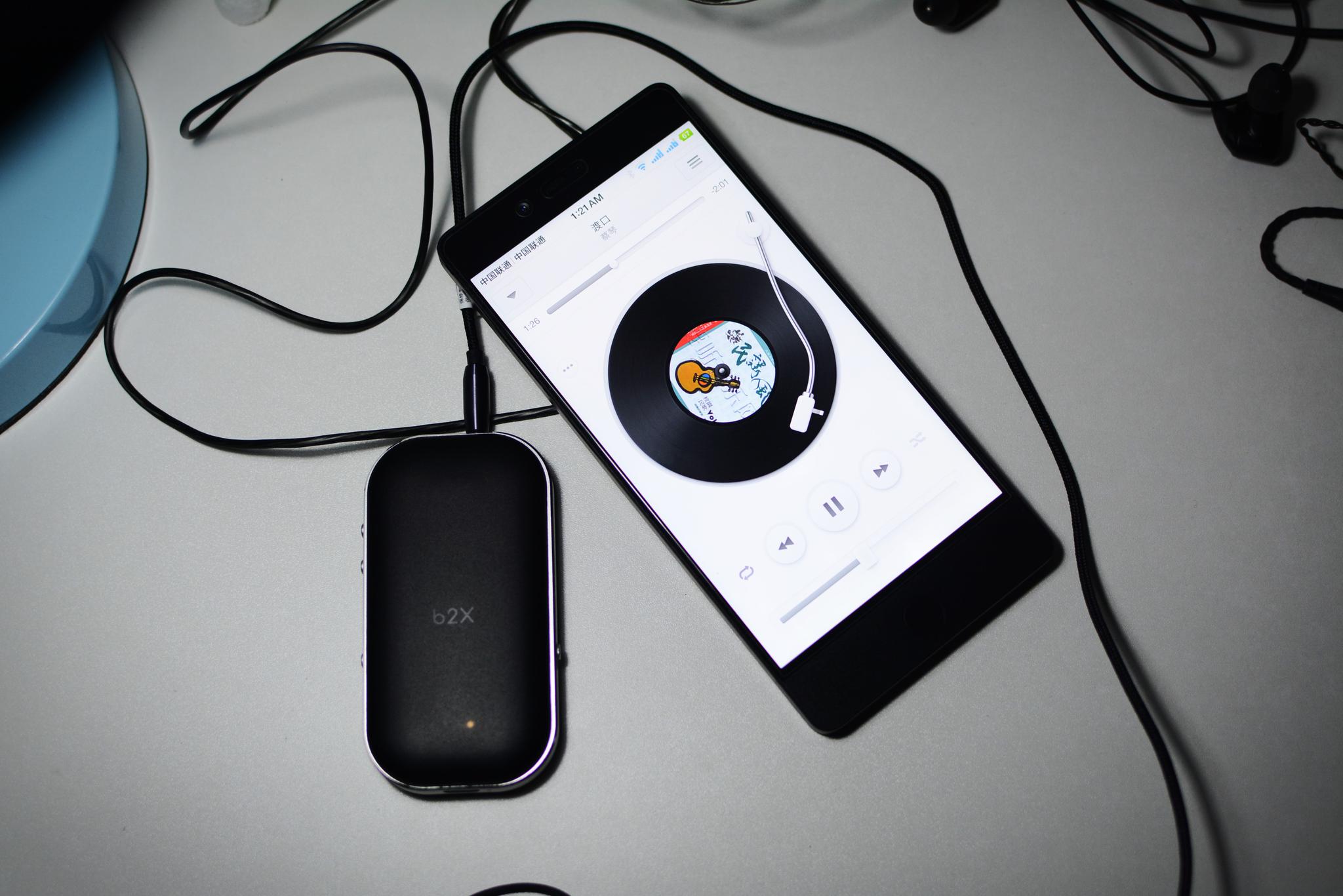 5条耳机一个耳放,看坚果手机音质如何被提升