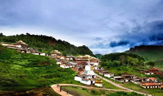 在甘肃竟然有一个可以和西藏媲美的地方，你去过吗？