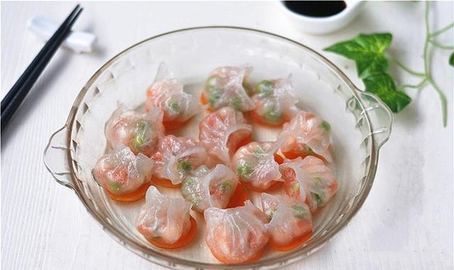 这样包出来的饺子半透明, 不仅好看更好吃, 一个