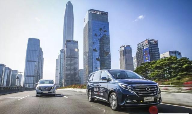 同属25万级别的MPV，传祺GM8要单挑GL8和艾力绅