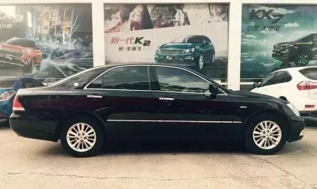 90后小伙入手二手老皇冠，这个价位，这个车况，值了！