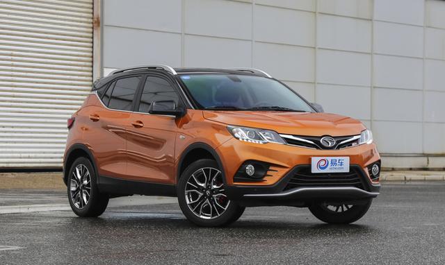 东南汽车上海宝山多菱店东南DX3优惠高达0.4万元