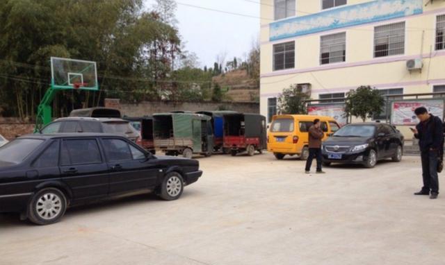 汽车出险后这四类费用不该由你付, 很多车友一慌就全缴了