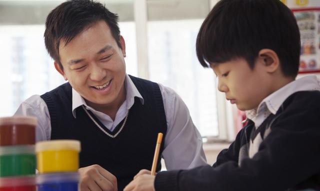 小学班主任警告: 这4种父母, 永远不要辅导孩子