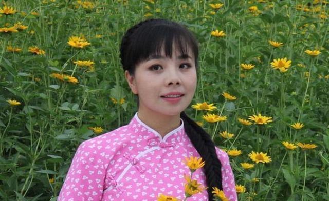 王二妮近照爆出逆袭成时尚女神惊艳众人奢华生活堪比李湘