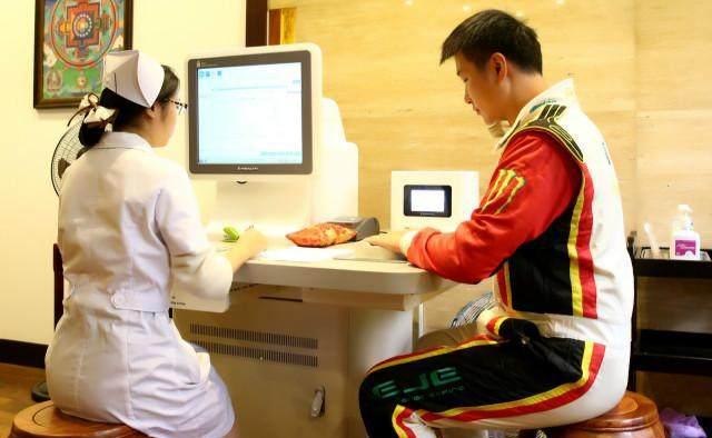 温情重阳节,殊德医馆百名名医大义诊,送给我们