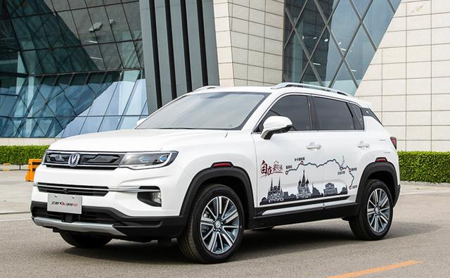 90秒车讯｜下半年上市 全新长安CS35亮相