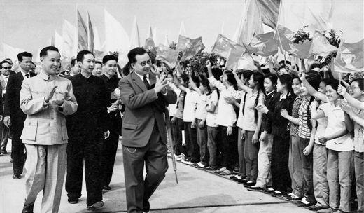 此人曾是广西省长, 刚任职就去帮越南打仗, 越南