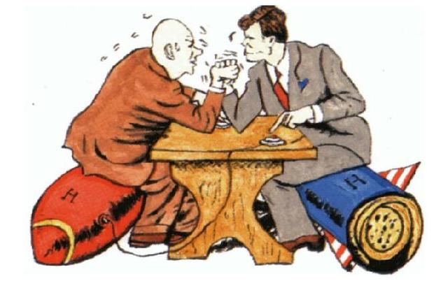 为啥德国投降搞两次,二战未结束美苏争霸已悄然开始