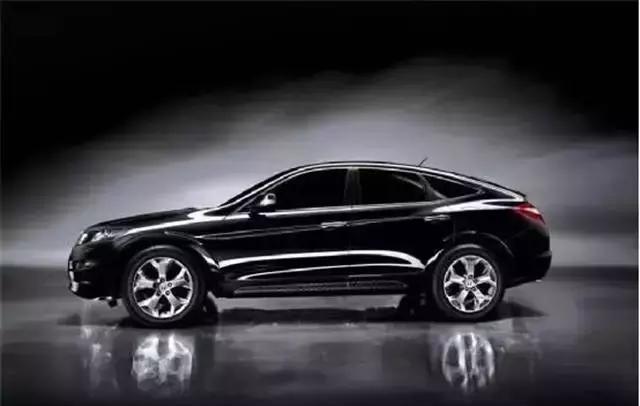 本田旗下最冷门的车型，堪称平民版X6，降价20万卖不动！