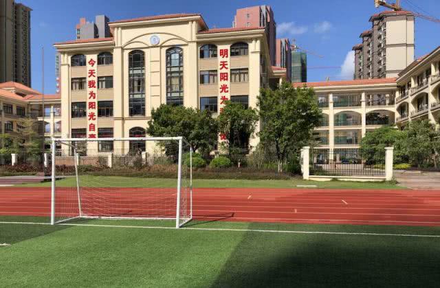 潮州这所学校须摇号入学!教育局表示:不摇号!可