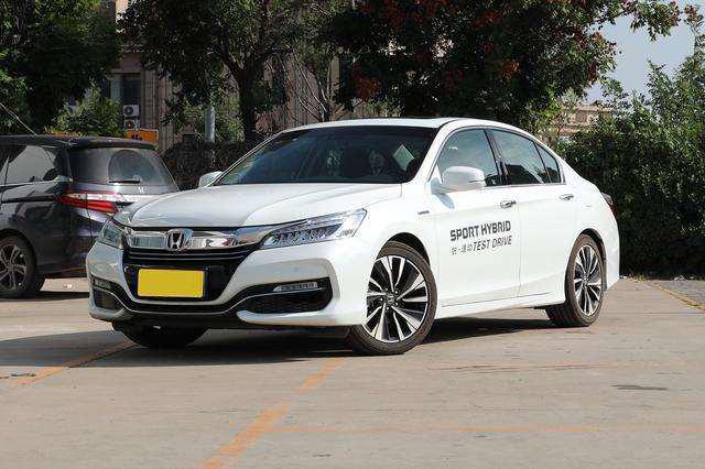 汽车天天评: 本田雅阁, 经典日本家庭轿车!