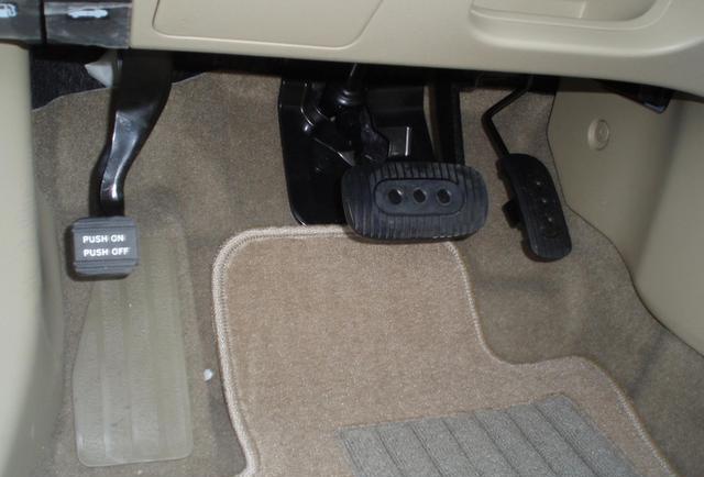 汽车上的7个反人类设计, 全是出自法国人之手, 你用过哪个?