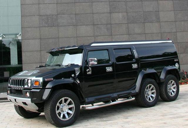 丰田出了个八门豪华皮卡，打算抢悍马的生意