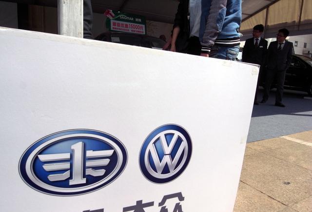 大众速腾尾气不达标，高手维修工只需50元就能搞定！高手在民间！