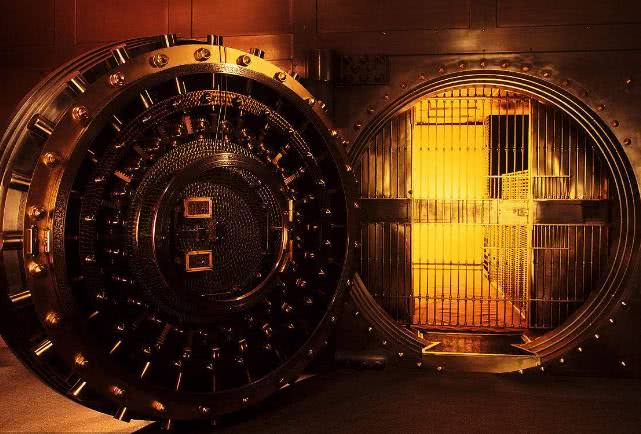 然出击!中俄联手开展一重大行动,美紧急扣押我