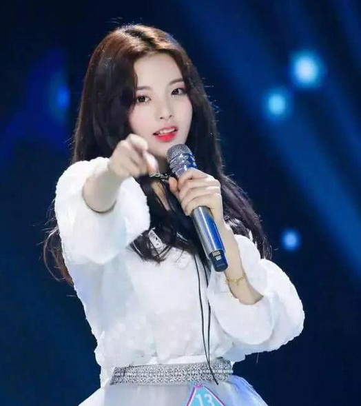 王思聪调侃杨超越