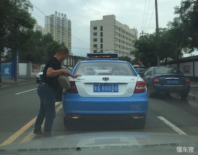 出租车运营牌照,出租车运营牌照多少钱
