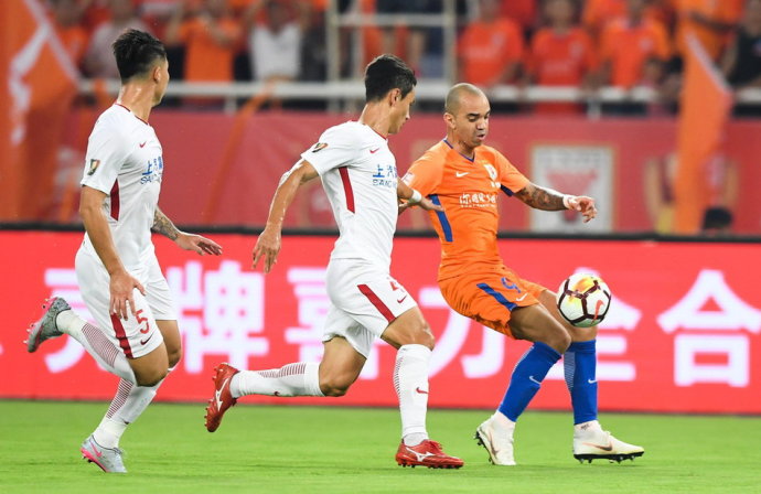 中超第12轮战报+实时积分榜 榜首大战鲁能1比