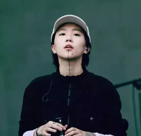 如果不是这些人做了死亡射线纹身,你可能想不