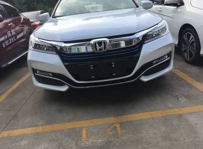 雅阁的油耗高吗？它的动力肉不肉？暗访了这几位车主后才知道答案