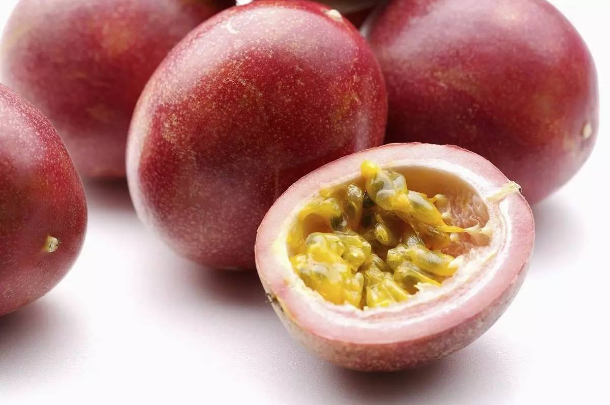 百香果的籽,如果不嚼碎直接吞下 到底能不能消