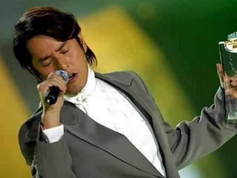 曾比刘德华片酬的更高,如今已经不如当初,座驾依旧豪华!!