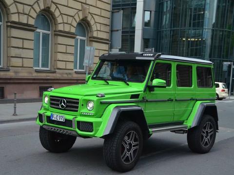 保的时捷都没有他帅,绿色超跑中最帅一个!!