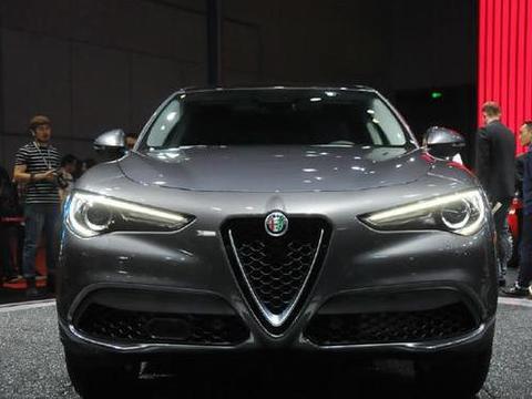 这车搭法拉利引擎,值得看三遍