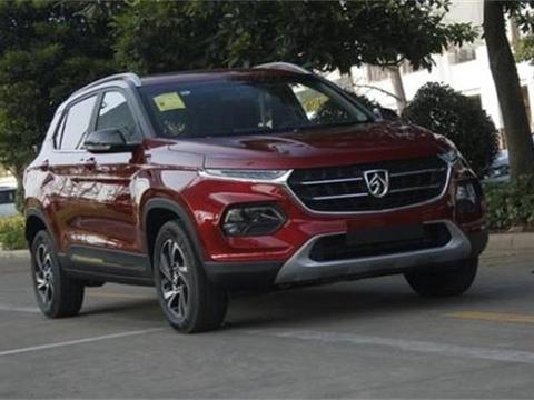 姐夫开着刚买新车参加年的夜饭,姐姐很生气,但爸妈乐坏了!