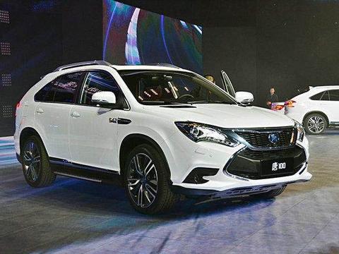 比亚迪雄的起,终于换标了,内饰超百万,动力强劲不输特斯拉!!