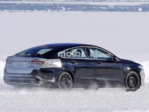 采用三缸发动机 全新蒙迪欧路试谍照