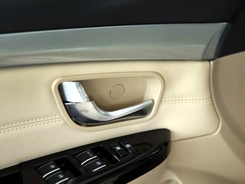 不管怎么说，6万块钱就能买到一辆紧凑型车，你还要求什么呢