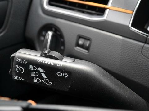 这价位都快能买两辆POLO，明明是两厢车，非要说是SUV