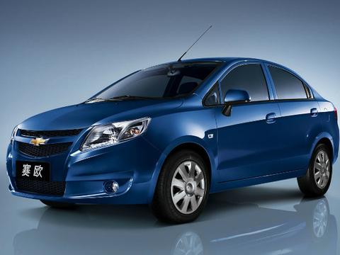 国内最受关注的三厢小型车，起亚K2排第三，第一已来华16年